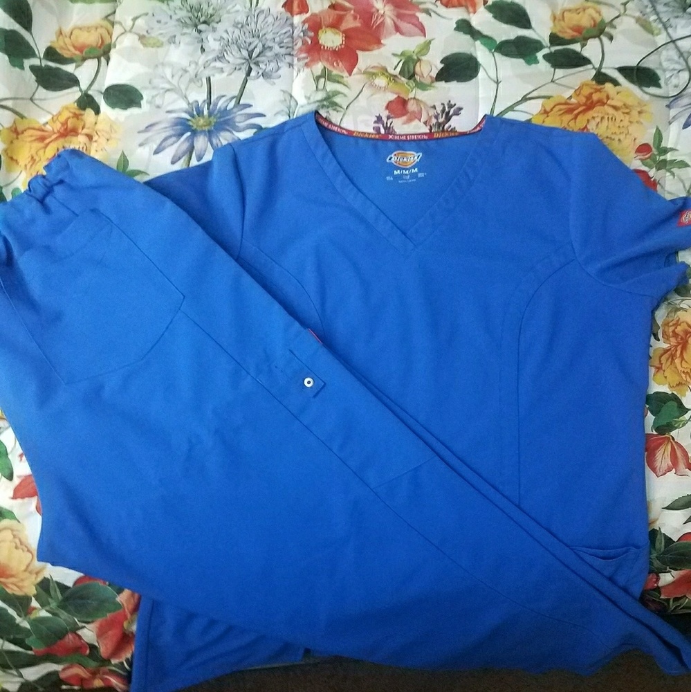 Dickie scrubs